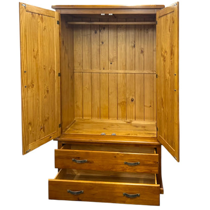 Settler Wardrobe