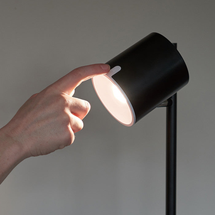 Arlo LED table lamp